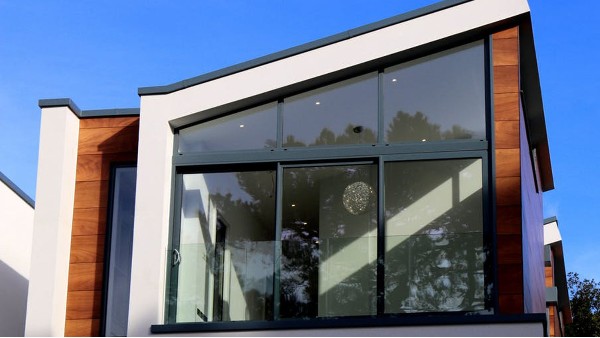 佛山工程門(mén)窗廠家的正規(guī)招標(biāo)鋁合金門(mén)窗工程報(bào)價(jià)要求規(guī)范