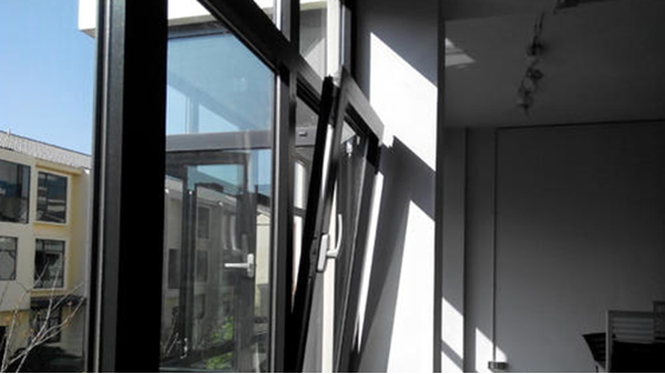 都2020年了，你還在與高端門窗談價格，和低端門窗談質(zhì)量？