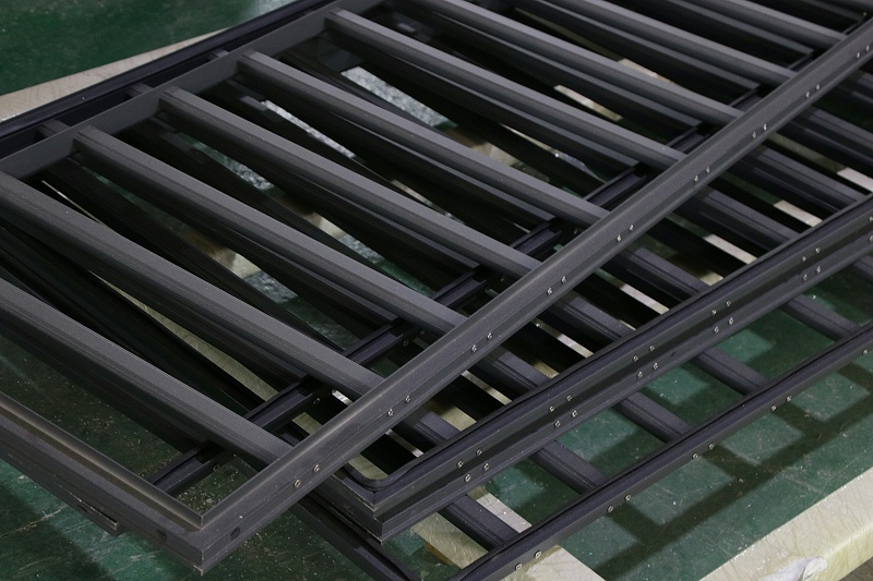 iphone12不再隨機(jī)附贈(zèng)充電器和耳機(jī)？樓上樓高端門(mén)窗質(zhì)量不減配