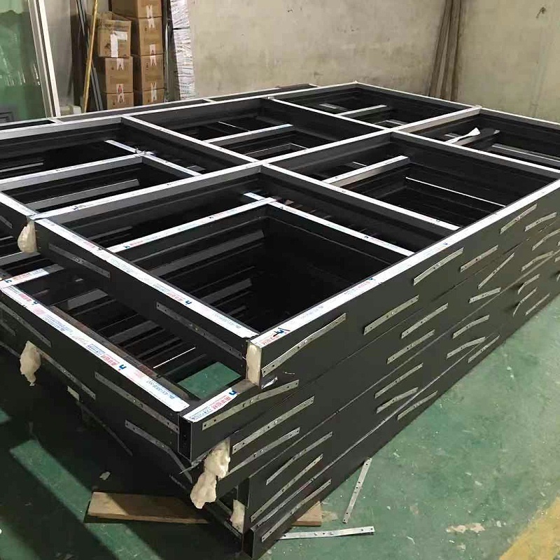 嚴(yán)嚴(yán)冬日里選擇保暖的鋁木復(fù)合門窗有多重要？