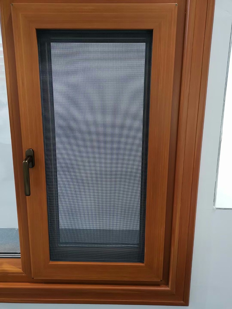 鋁合金門窗怎么選？什么樣的更好用？我家換了三次門窗，可以說一說感受！