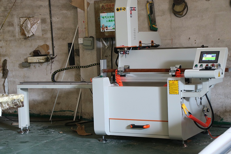 真正懂門窗的人，家里都在用這種鋁合金門窗！