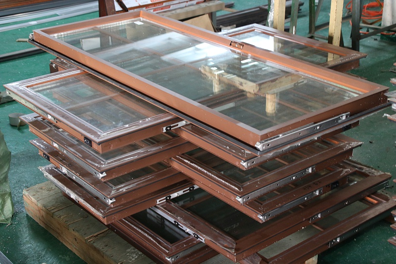 樓上樓門(mén)窗-高端工程門(mén)窗定制廠家