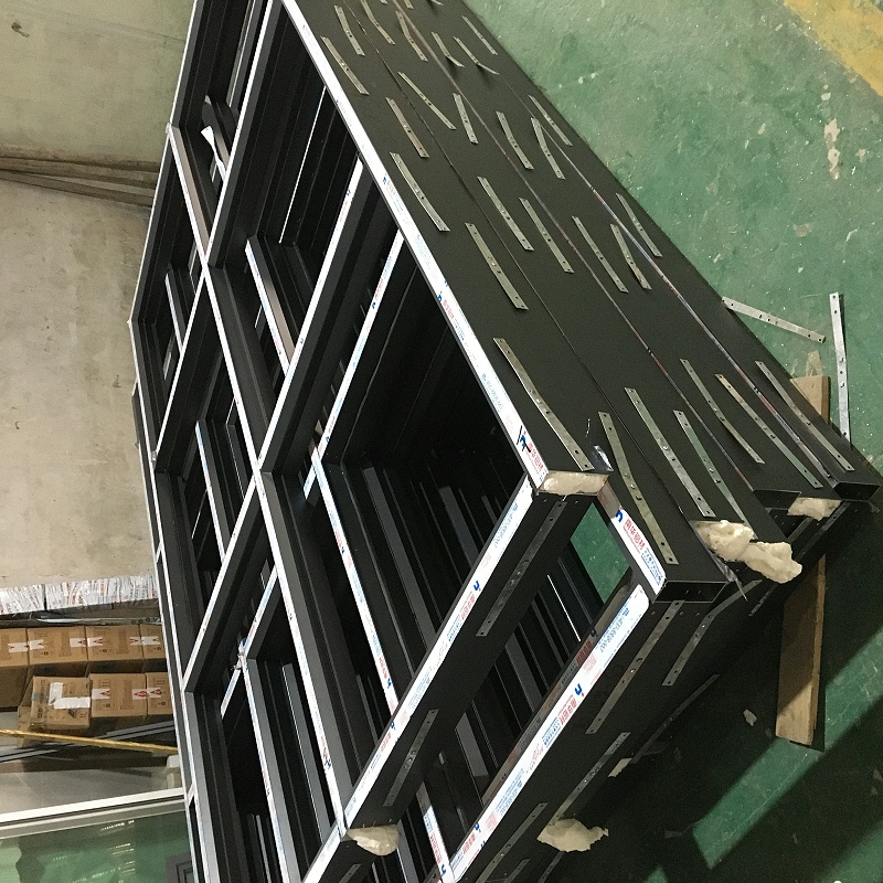 有了樓上樓這款高端鋁合金門窗，每晚都是平安夜！