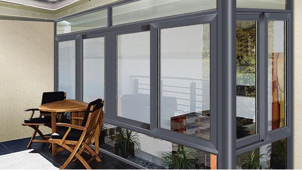 佛山哪里有高端鋁合金門窗合作的廠家？國內(nèi)十大門窗品牌樓上樓門窗