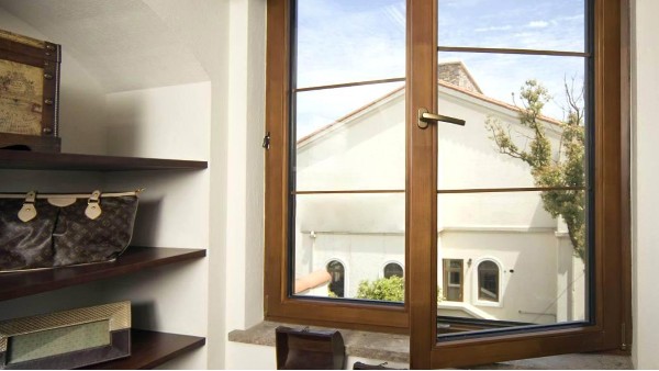 別墅裝修高端鋁合金門窗可以選擇哪個牌子？樓上樓門窗怎么樣？